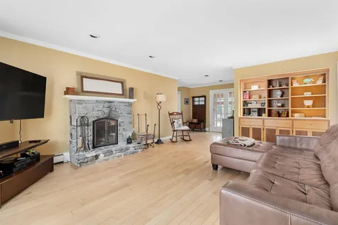 390 Olde Orchard Lane Shelburne VT 05482
