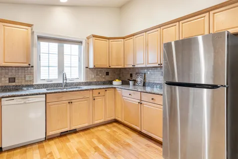 5b Doveton Lane Hudson NH 03051