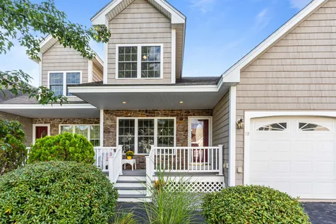 5b Doveton Lane Hudson NH 03051