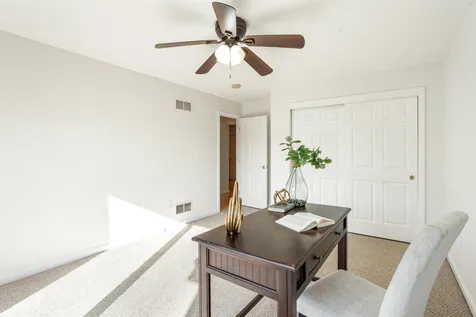 5b Doveton Lane Hudson NH 03051