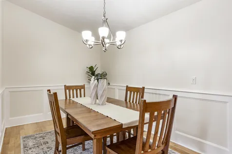 5b Doveton Lane Hudson NH 03051