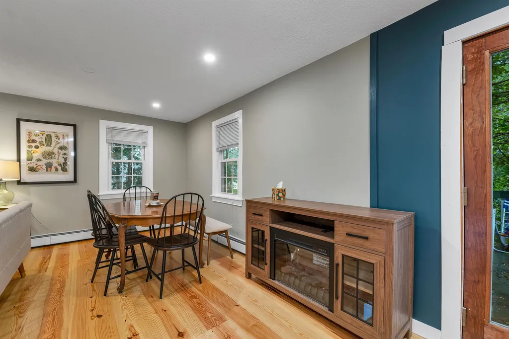 21 Waukewan Street Meredith NH 03253
