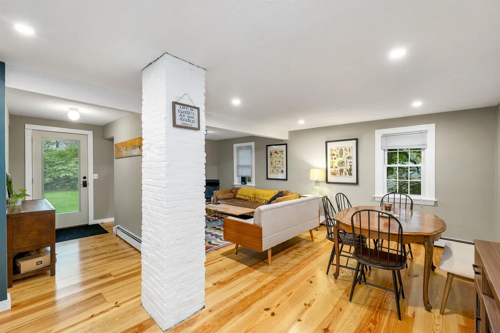 21 Waukewan Street Meredith NH 03253
