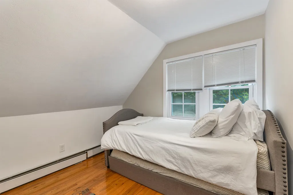 21 Waukewan Street Meredith NH 03253