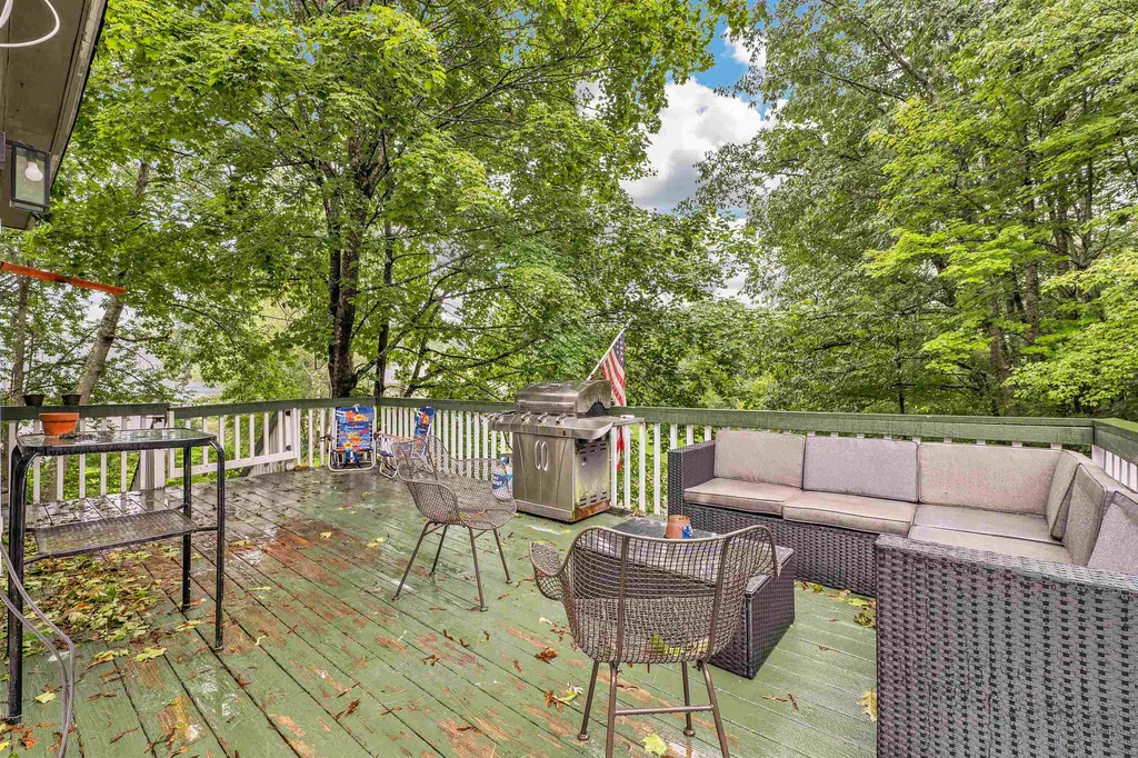 21 Waukewan Street Meredith NH 03253