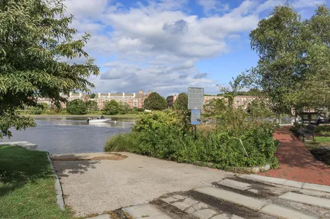 196 Water Street Exeter NH 03833