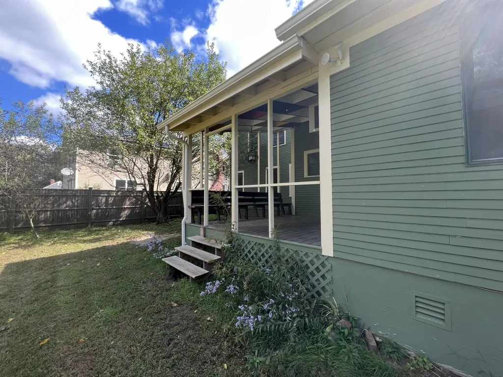 58 Russell Street Keene NH 03431