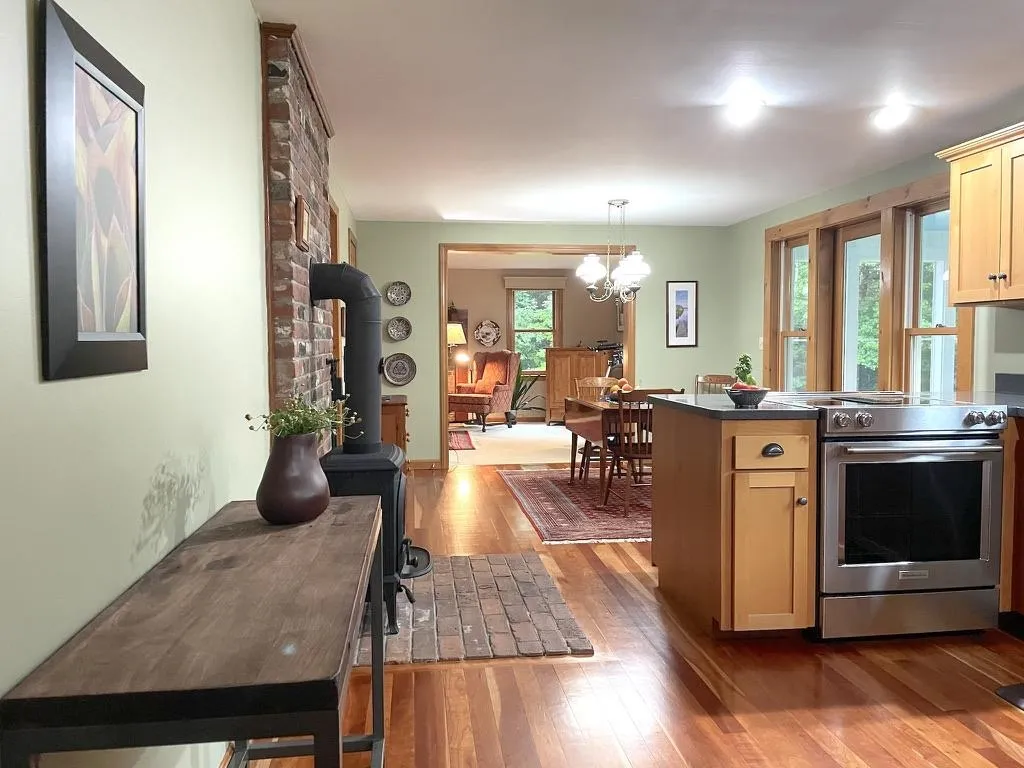 19 Stony Brook Road Jaffrey NH 03452