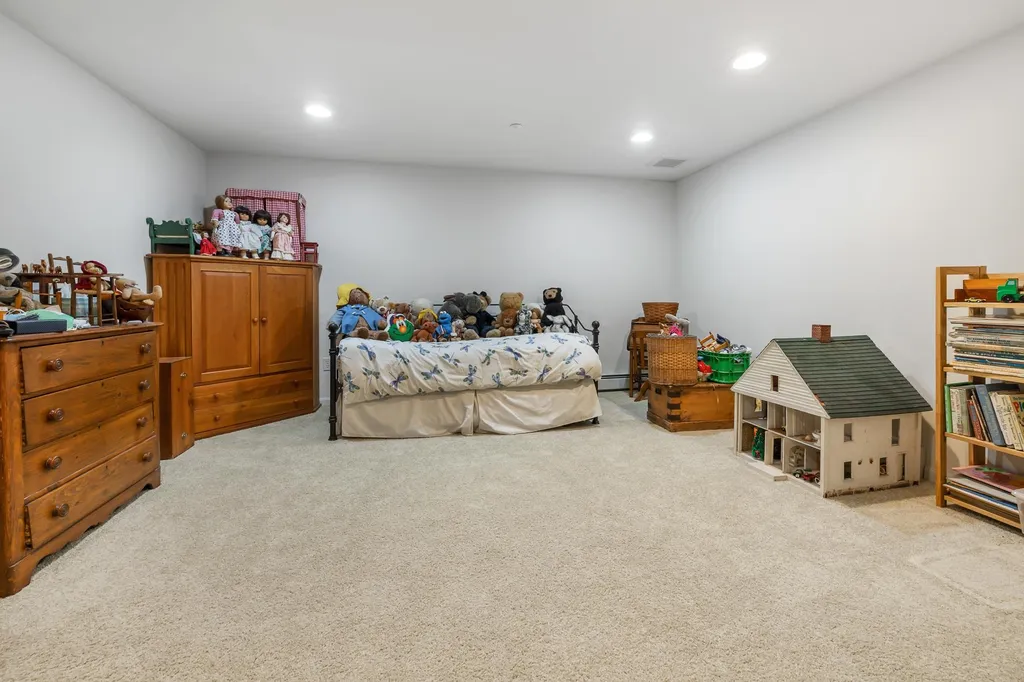 1 Shadow Brook Drive Hanover NH 03755