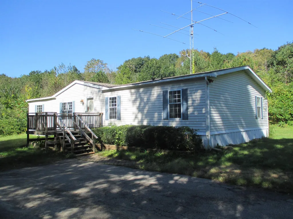 13 Masten Drive Northwood NH 03261