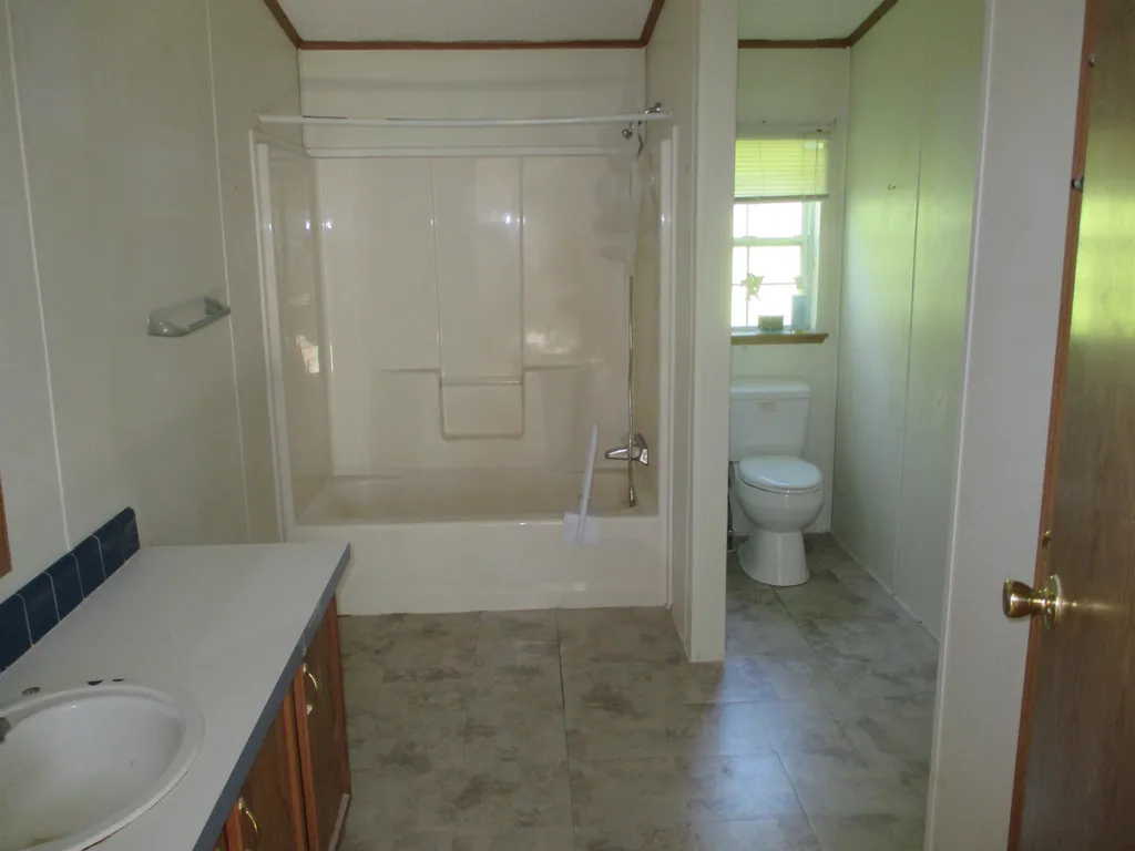 13 Masten Drive Northwood NH 03261