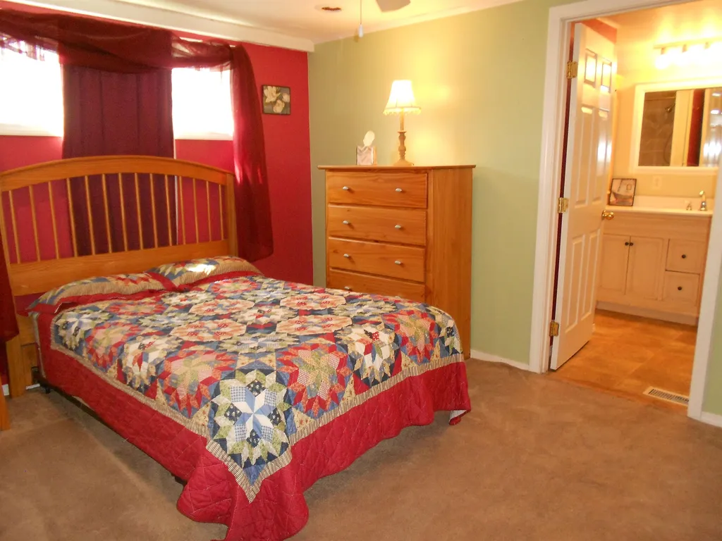 43 Gary Avenue Hooksett NH 03106