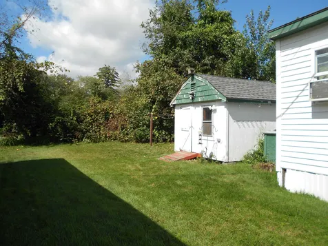 43 Gary Avenue Hooksett NH 03106