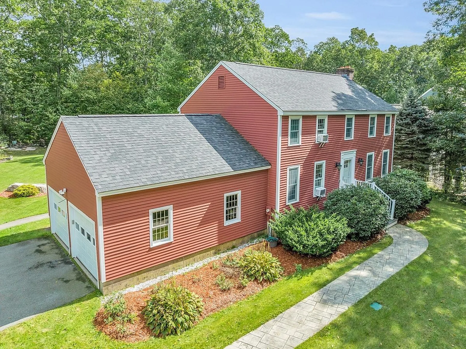 29 Village Brook Lane Derry NH 03038
