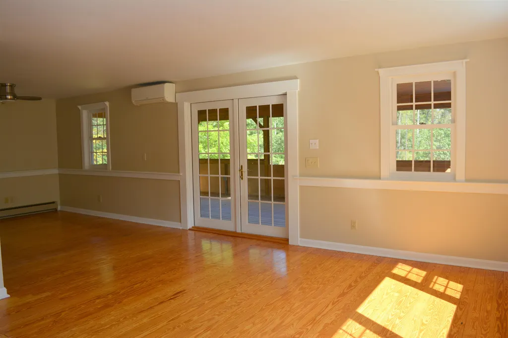 186 East Mountain Road Newport NH 03773