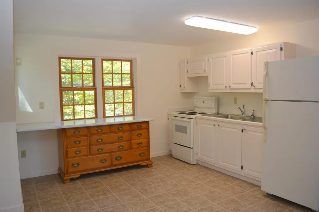 186 East Mountain Road Newport NH 03773