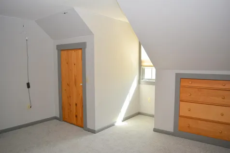 186 East Mountain Road Newport NH 03773