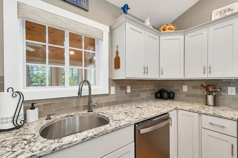 6 Follansbee Road Alexandria NH 03222
