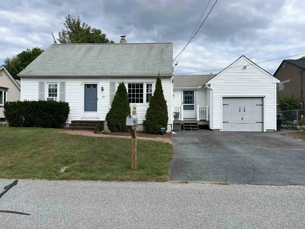 27 Eaton Street Manchester NH 03109-4609