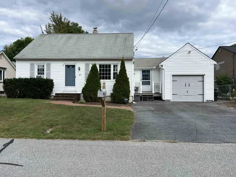 27 Eaton Street Manchester NH 03109-4609