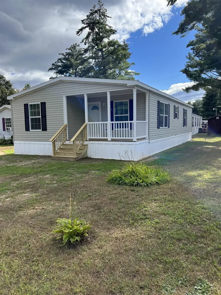 16 Pine Street Hinsdale NH 03451