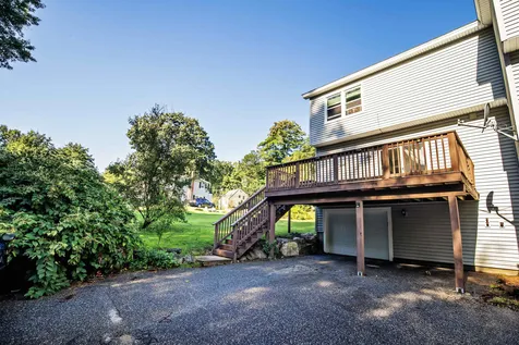 45r Chester Road Derry NH 03038