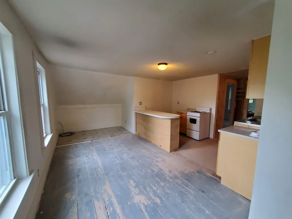 23 Canaan Street Canaan NH 03741