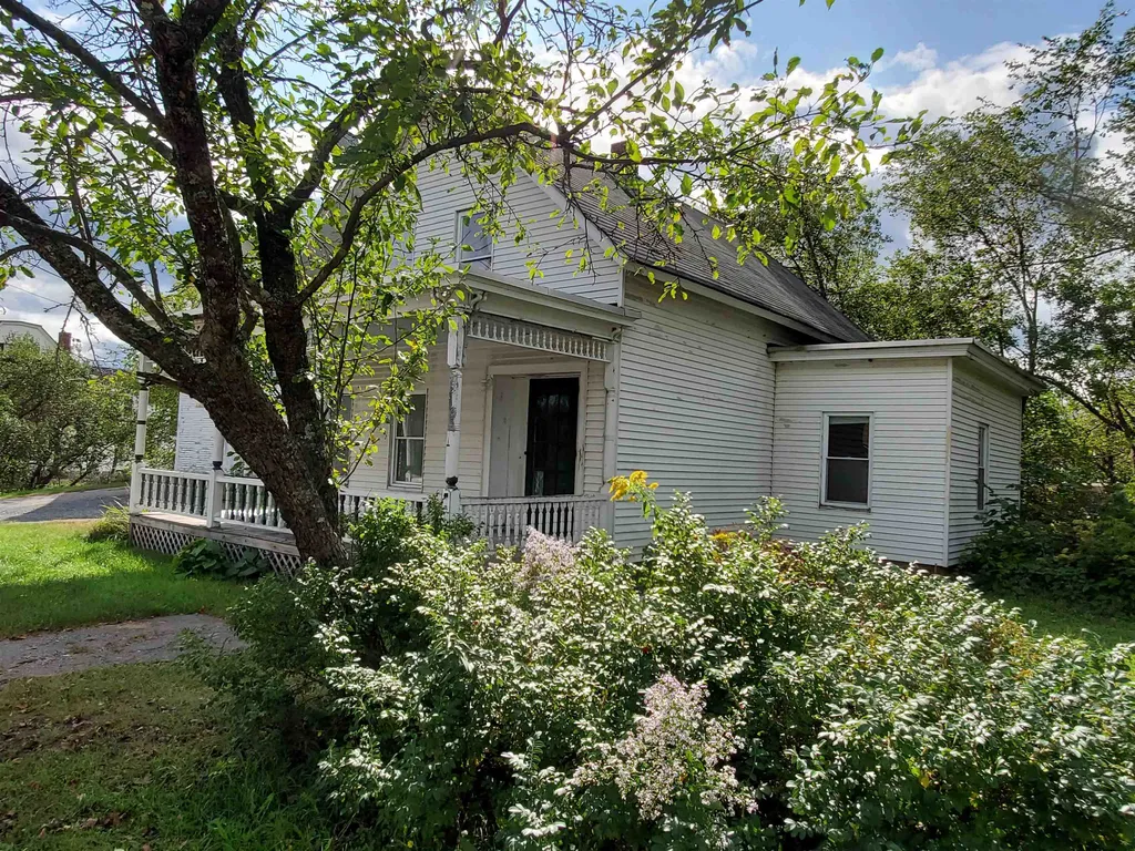 23 Canaan Street Canaan NH 03741