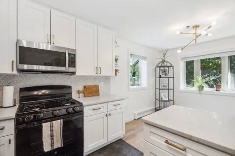 31 Tideview Drive Dover NH 03820
