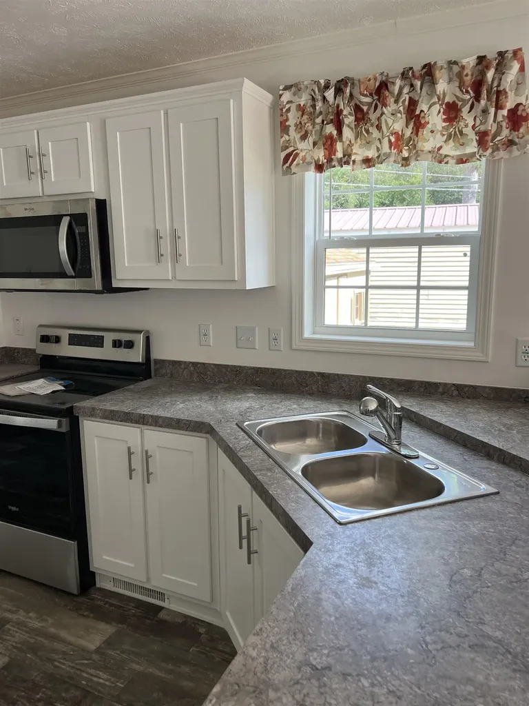 37 Robbins Street Hinsdale NH 03451