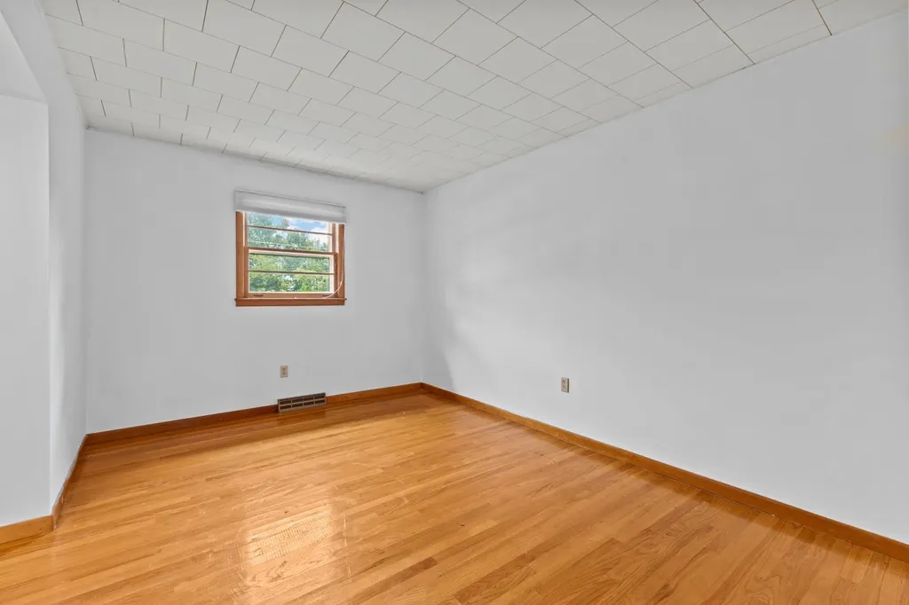 563 Creek Farm Road Colchester VT 05446
