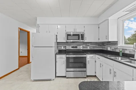 563 Creek Farm Road Colchester VT 05446