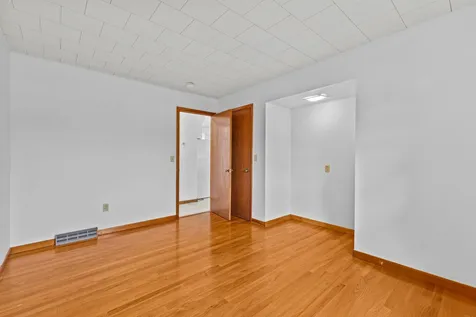 563 Creek Farm Road Colchester VT 05446