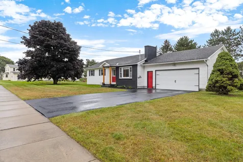 563 Creek Farm Road Colchester VT 05446