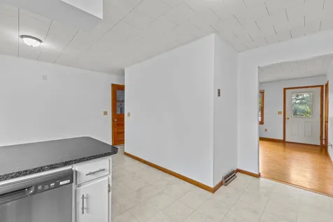 563 Creek Farm Road Colchester VT 05446