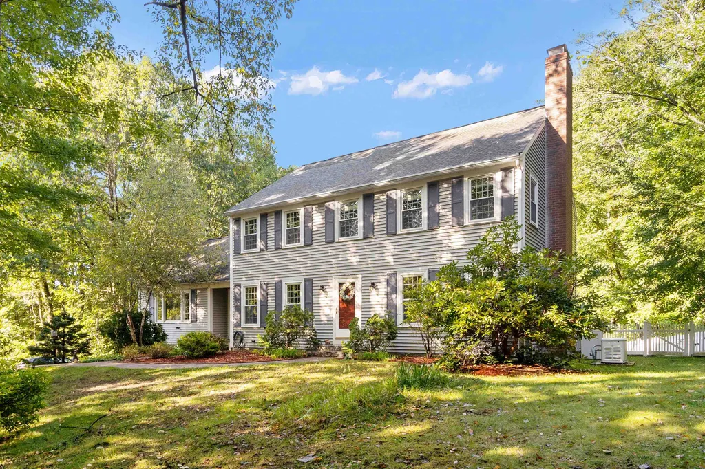 31 Blackbird Drive Bedford NH 03110