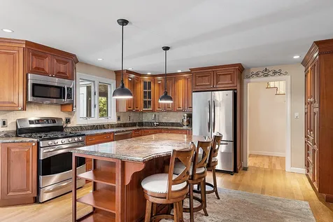 31 Blackbird Drive Bedford NH 03110