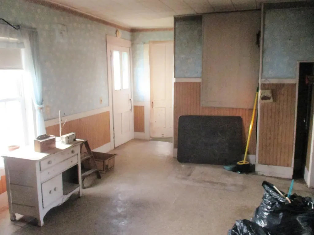 214 Farrar Road Newport Town VT 05857