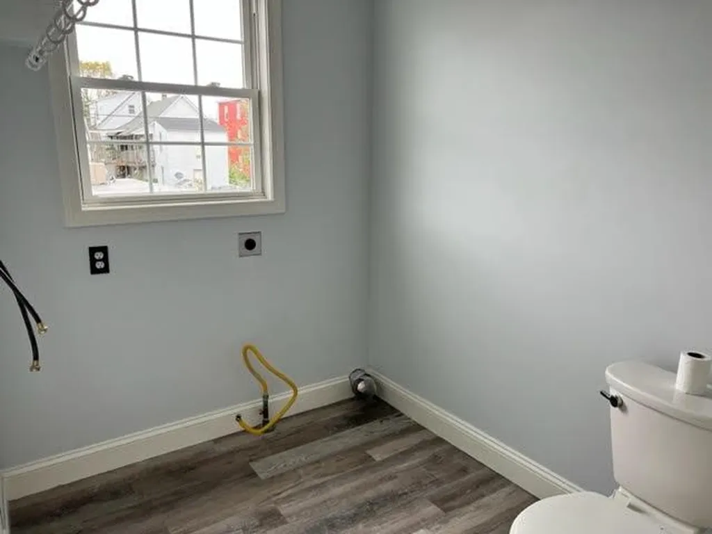596 Silver Street Manchester NH 03103