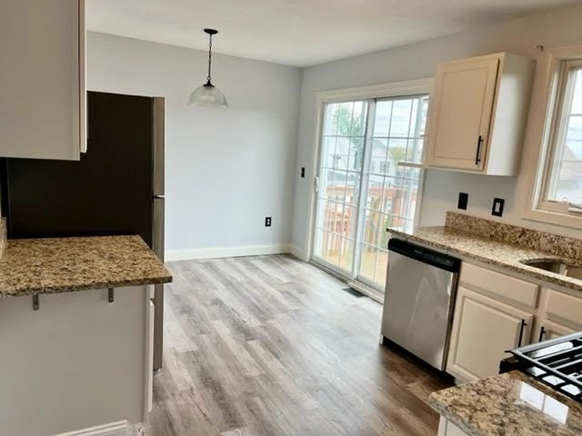 596 Silver Street Manchester NH 03103