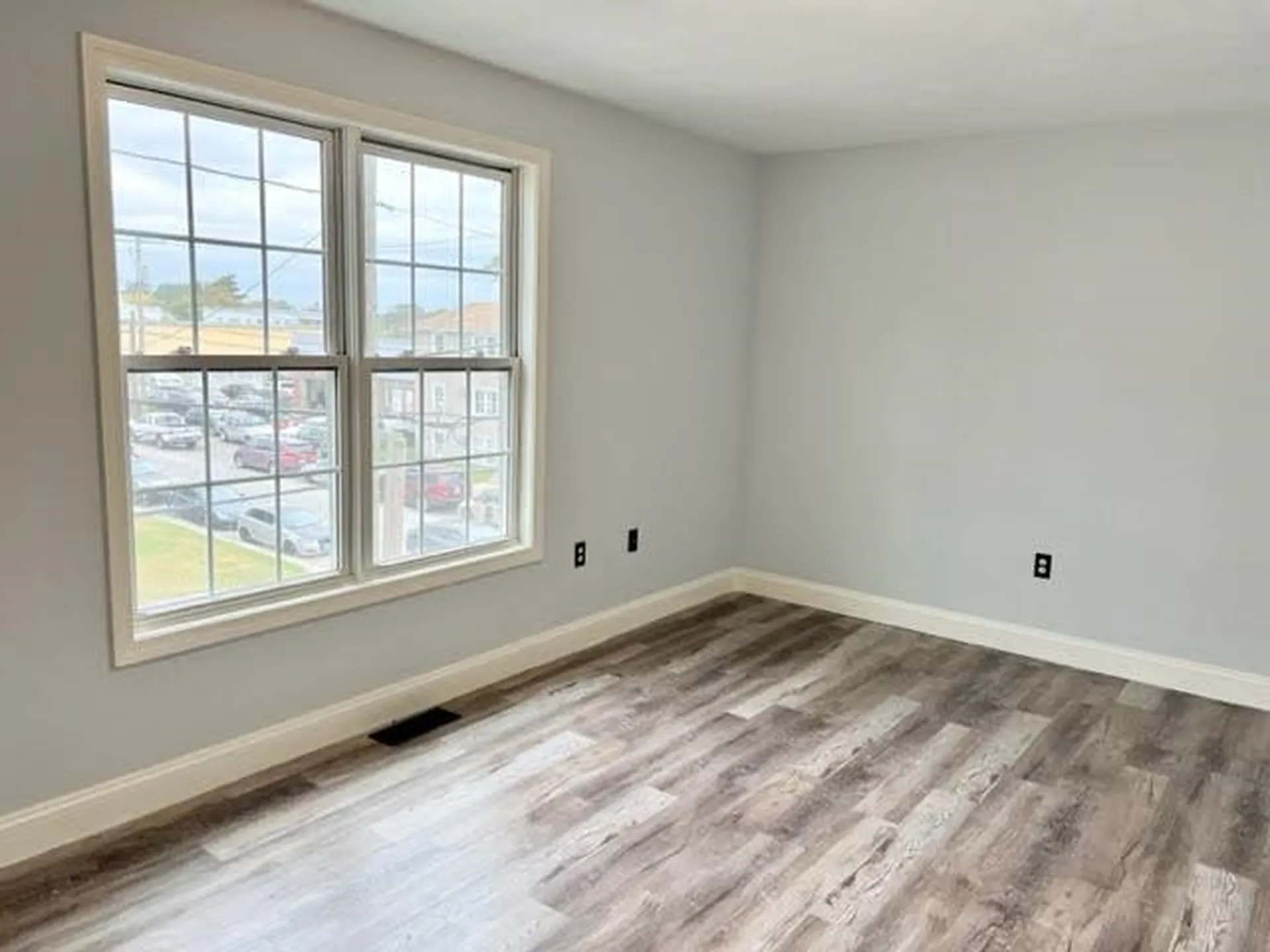 596 Silver Street Manchester NH 03103