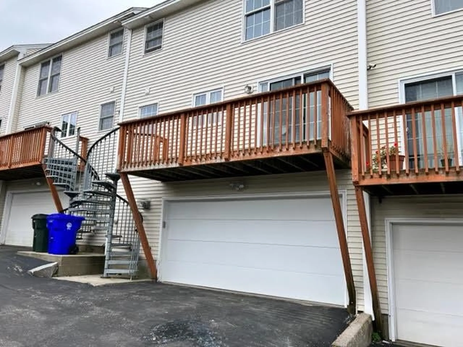 596 Silver Street Manchester NH 03103
