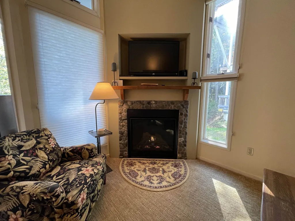 42 Lower Phase Road Warren VT 05674