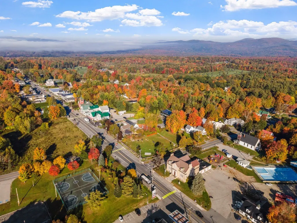 76 James Street Bethlehem NH 03574