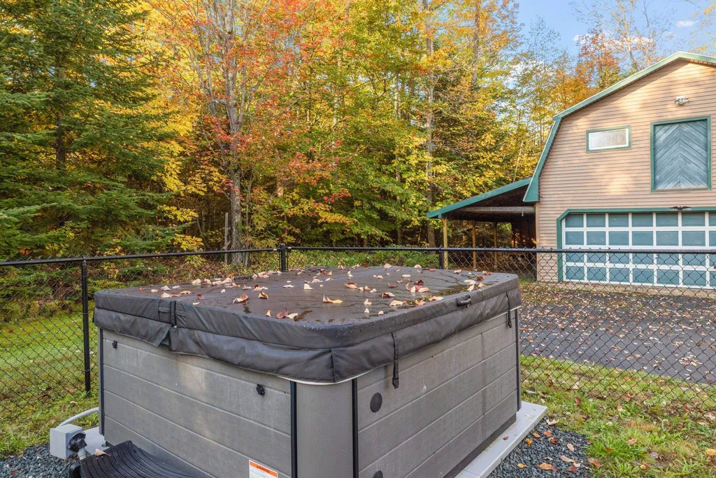 76 James Street Bethlehem NH 03574