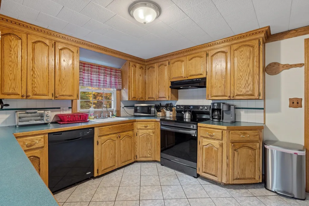 76 James Street Bethlehem NH 03574