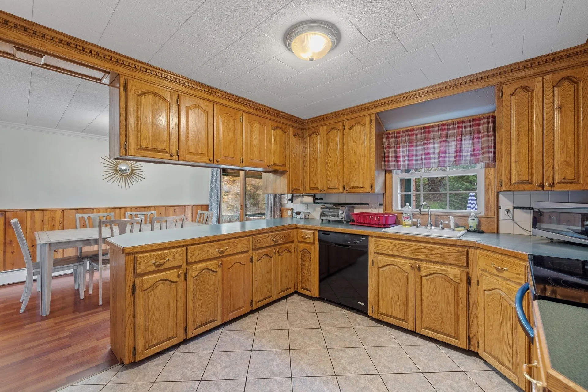76 James Street Bethlehem NH 03574