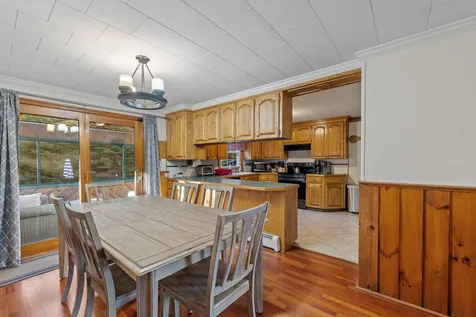 76 James Street Bethlehem NH 03574