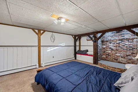 76 James Street Bethlehem NH 03574