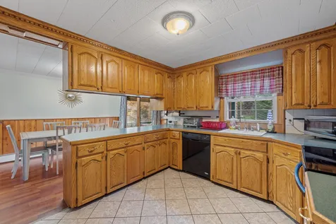 76 James Street Bethlehem NH 03574